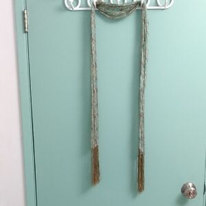 Ladies Green And Brown Scarf With Fringe.